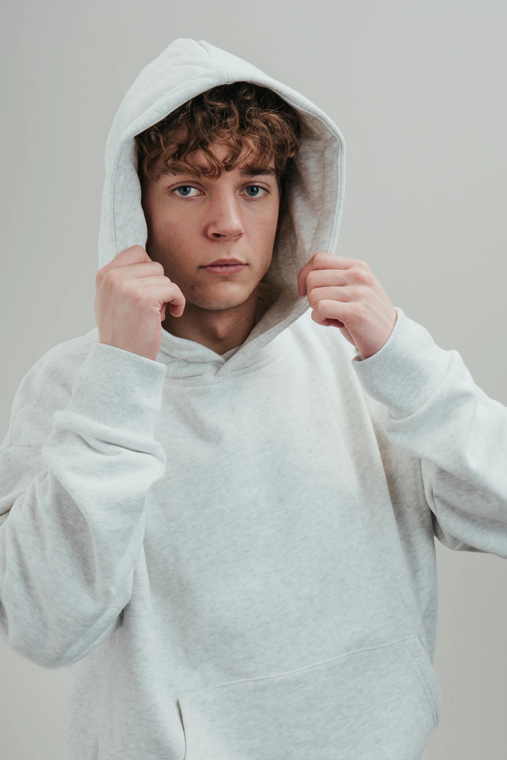 Skab ro i en travl hverdag med HUGZ lyddæmpende hætte!